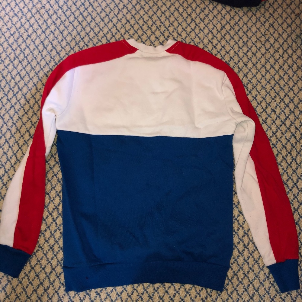 NASA Sweater - Picture 3 of 3